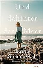 Gezeigt wird das Buch des Romans und dahinter das Meer